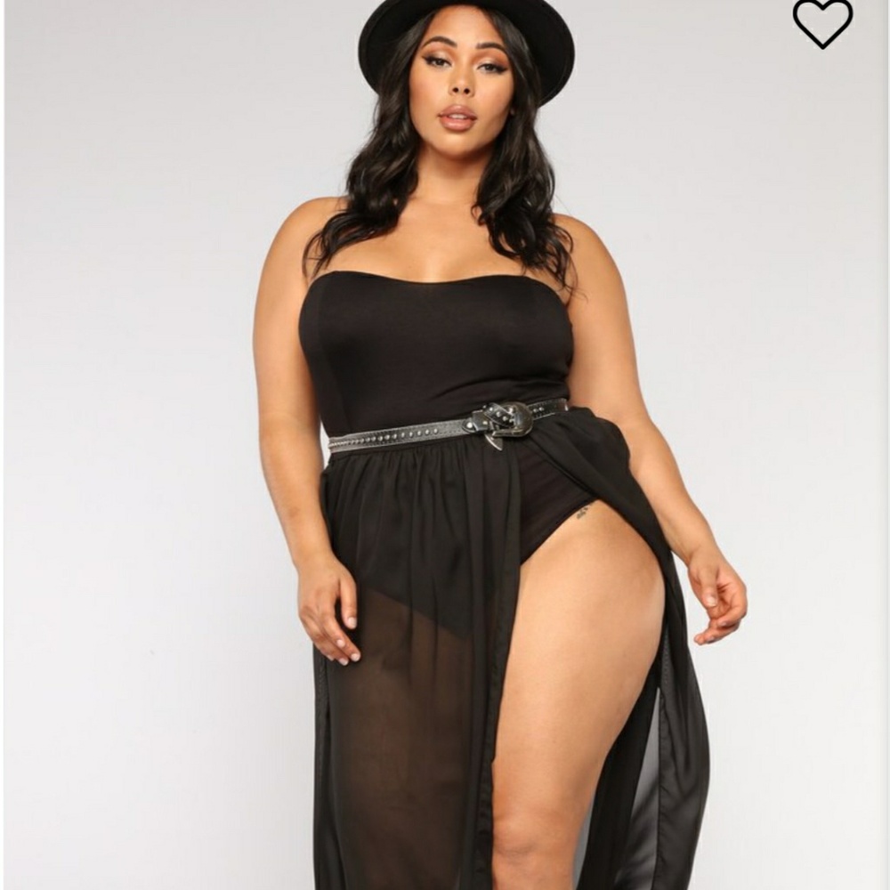 Exhit A Dress